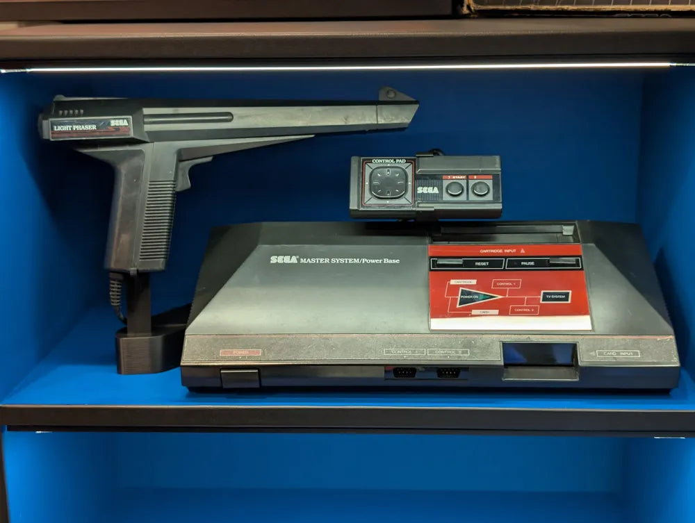 Sega Light Phaser 3050 Display Stand angle