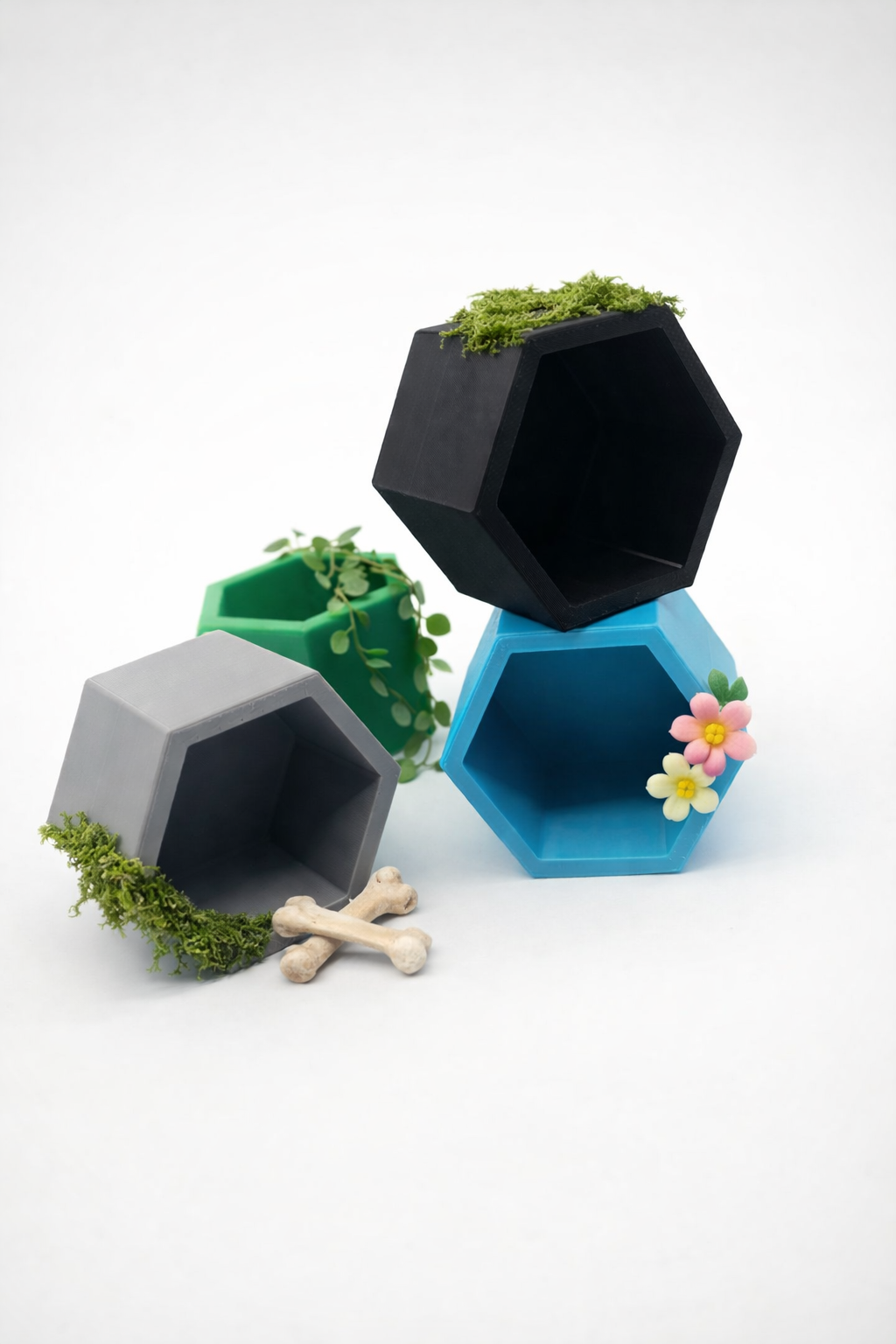 Hexagon Little Critter Hide - Suction Cup or Magnet Mount - Terrarium Decor