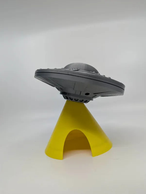 UFO Reptile Hide - Space-Themed Enclosure Décor - Terrarium Decor